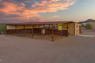 51921 N 461 Ave, Wickenburg, AZ 85390 - Photo 1