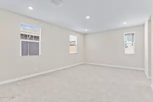 5844 E Covey Ln, Phoenix, AZ 85054 - Photo 17