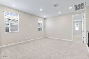 5844 E Covey Ln, Phoenix, AZ 85054 - Photo 15