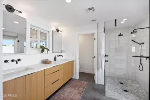 4244 N 35th Pl, Phoenix, AZ 85018 - Photo 17