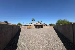 8647 W Mariposa Dr, Phoenix, AZ 85037 - Photo 11