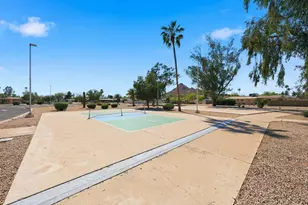 2331 E Betty Elyse Ln, Phoenix, AZ 85022 - Photo 25