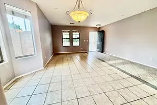 10502 W Edgemont Dr, Avondale, AZ 85392 - Photo 3