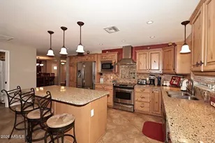12218 N 50th Ave, Glendale, AZ 85304 - Photo 9
