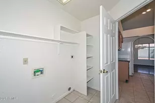 8758 W Bloomfield Rd, Peoria, AZ 85381 - Photo 15