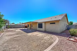 8758 W Bloomfield Rd, Peoria, AZ 85381 - Photo 37