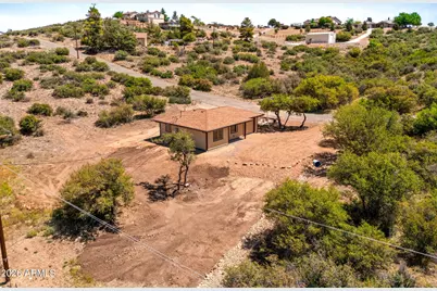 18290 S Niblick Drive, Peeples Valley, AZ 86332 - Photo 5