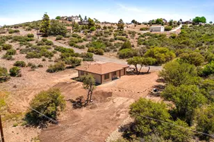 18290 S Niblick Dr, Peeples Valley, AZ 86332 - Photo 5