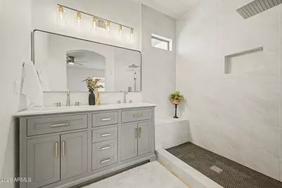 15821 N 35th Lane, Phoenix, AZ 85053 - Photo 21
