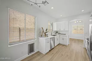 15821 N 35th Ln, Phoenix, AZ 85053 - Photo 15