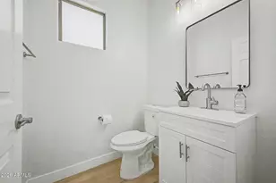 15821 N 35th Ln, Phoenix, AZ 85053 - Photo 17