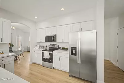 15821 N 35th Lane, Phoenix, AZ 85053 - Photo 13
