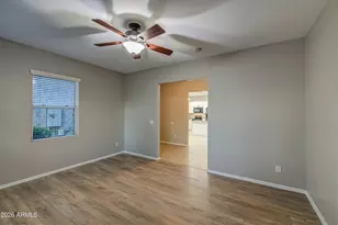 7759 W Monte Vista Rd, Phoenix, AZ 85035 - Photo 7