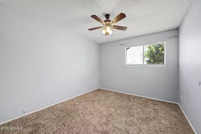 3701 W Echo Lane, Phoenix, AZ 85051 - Photo 17