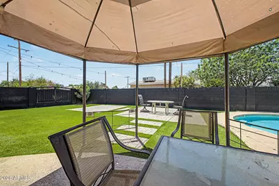 3701 W Echo Lane, Phoenix, AZ 85051 - Photo 31