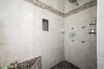 3701 W Echo Lane, Phoenix, AZ 85051 - Photo 15