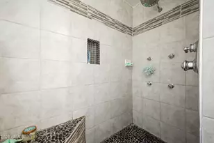 3701 W Echo Ln, Phoenix, AZ 85051 - Photo 15