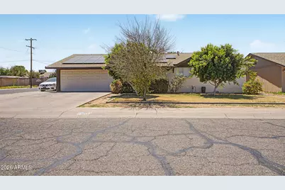 3701 W Echo Lane, Phoenix, AZ 85051 - Photo 1
