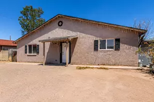 2828 E Chipman Rd, Phoenix, AZ 85040 - Photo 3