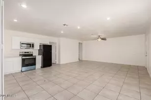 2828 E Chipman Rd, Phoenix, AZ 85040 - Photo 7