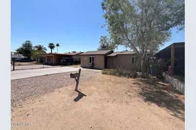 3717 W Latham Street, Phoenix, AZ 85009 - Photo 3