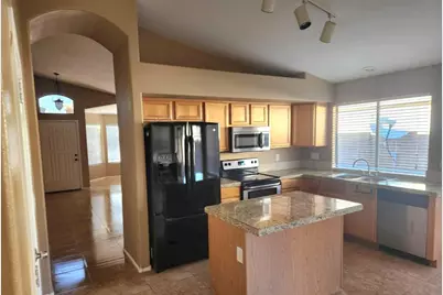 607 N 167th Drive, Goodyear, AZ 85338 - Photo 7
