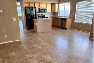 607 N 167th Dr, Goodyear, AZ 85338 - Photo 9