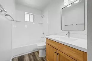 2209 S Granada Dr, Tempe, AZ 85282 - Photo 7