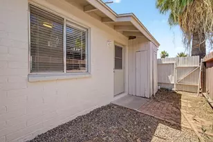 2209 S Granada Dr, Tempe, AZ 85282 - Photo 19