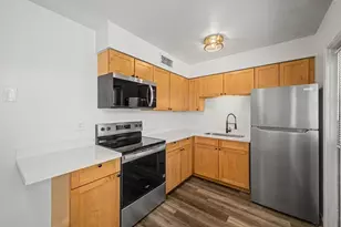 2209 S Granada Dr, Tempe, AZ 85282 - Photo 3