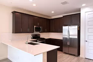 8913 W Palo Verde Dr, Glendale, AZ 85305 - Photo 3
