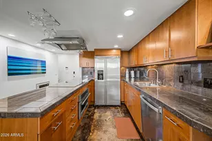 4401 N 40th St, Phoenix, AZ 85018 - Photo 13