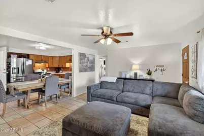 11207 N 17th Drive, Phoenix, AZ 85029 - Photo 7