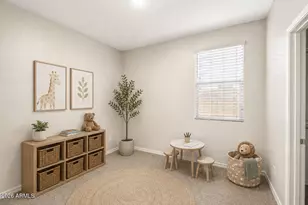 9436 W Willow Bend Ln, Phoenix, AZ 85037 - Photo 11