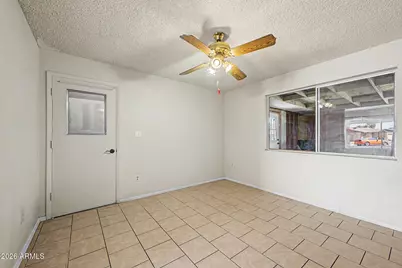 2221 N 51st Drive, Phoenix, AZ 85035 - Photo 7