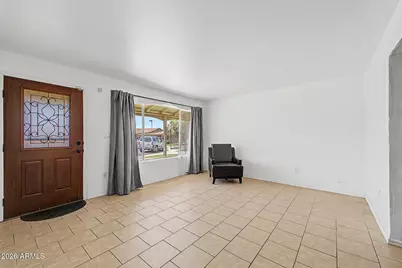2221 N 51st Drive, Phoenix, AZ 85035 - Photo 5