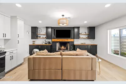 901 E Berridge Lane, Phoenix, AZ 85014 - Photo 17