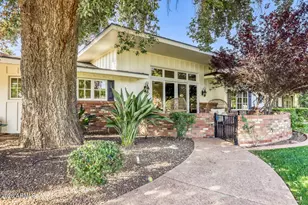 330 W Lawrence Rd, Phoenix, AZ 85013 - Photo 3