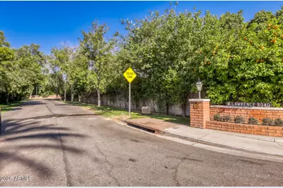 330 W Lawrence Road, Phoenix, AZ 85013 - Photo 31