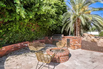 330 W Lawrence Road, Phoenix, AZ 85013 - Photo 27