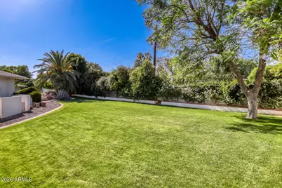 330 W Lawrence Road, Phoenix, AZ 85013 - Photo 31