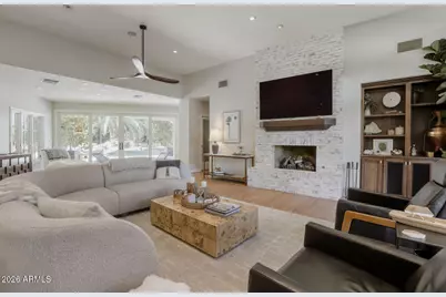 330 W Lawrence Road, Phoenix, AZ 85013 - Photo 13