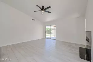 14677 N 90th Dr, Peoria, AZ 85381 - Photo 13