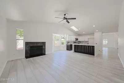 14677 N 90th Drive, Peoria, AZ 85381 - Photo 11