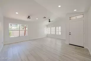 14677 N 90th Dr, Peoria, AZ 85381 - Photo 5