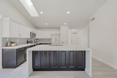 14677 N 90th Drive, Peoria, AZ 85381 - Photo 9