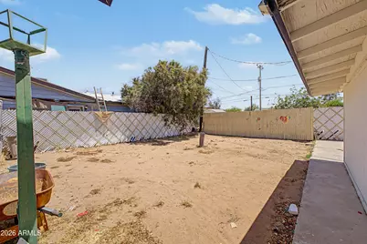 223 W 11th Street, Casa Grande, AZ 85122 - Photo 17