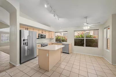 22223 N 22nd Way, Phoenix, AZ 85024 - Photo 11
