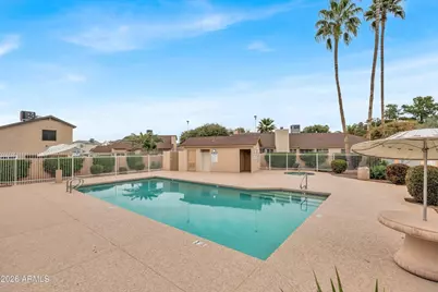 3122 E Topeka Drive, Phoenix, AZ 85050 - Photo 11