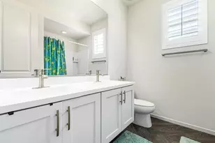 3557 E Tina Dr, Phoenix, AZ 85050 - Photo 27